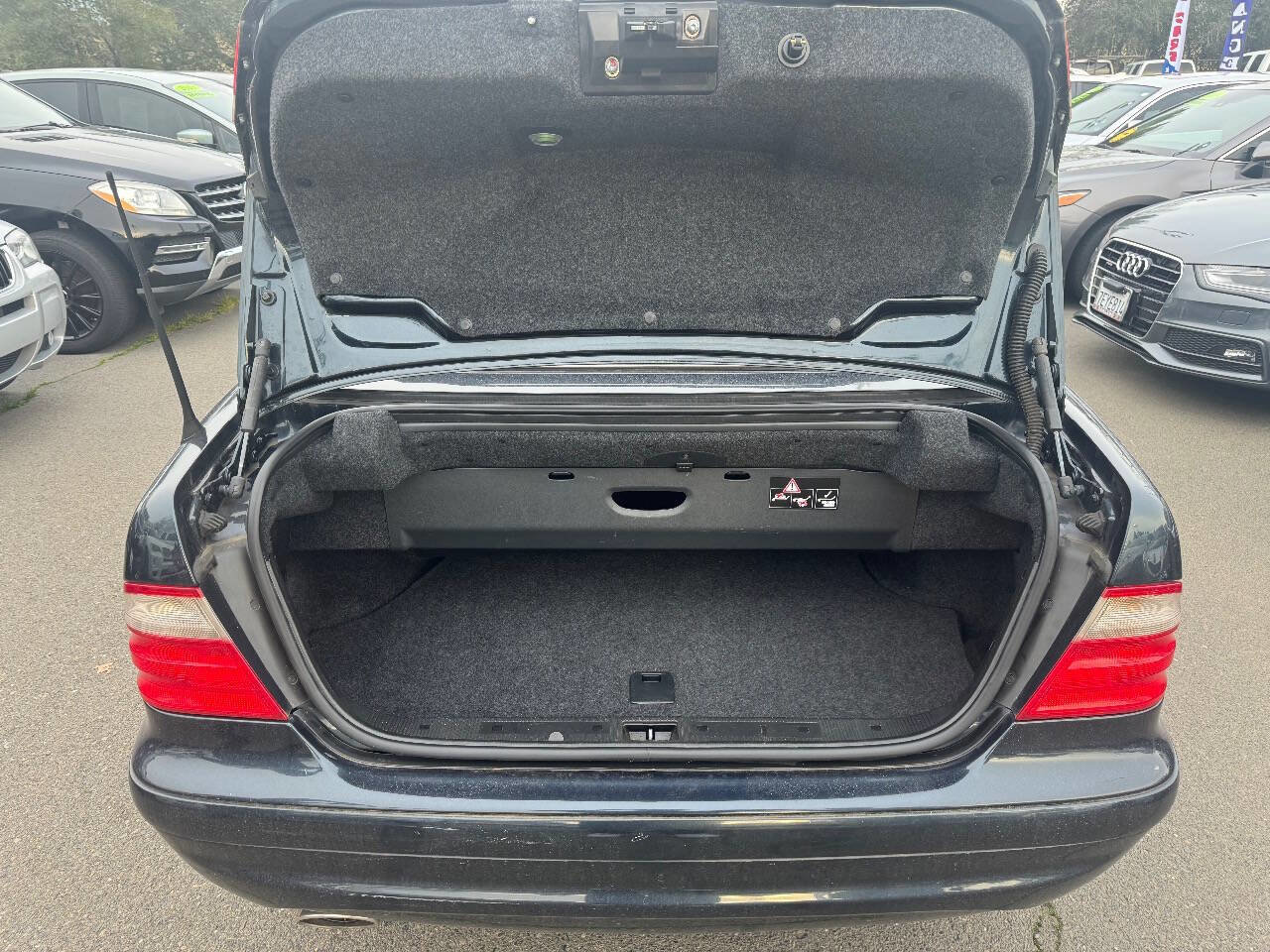 Used 2002 Mercedes-Benz CLK 430 Cabriolet image 17