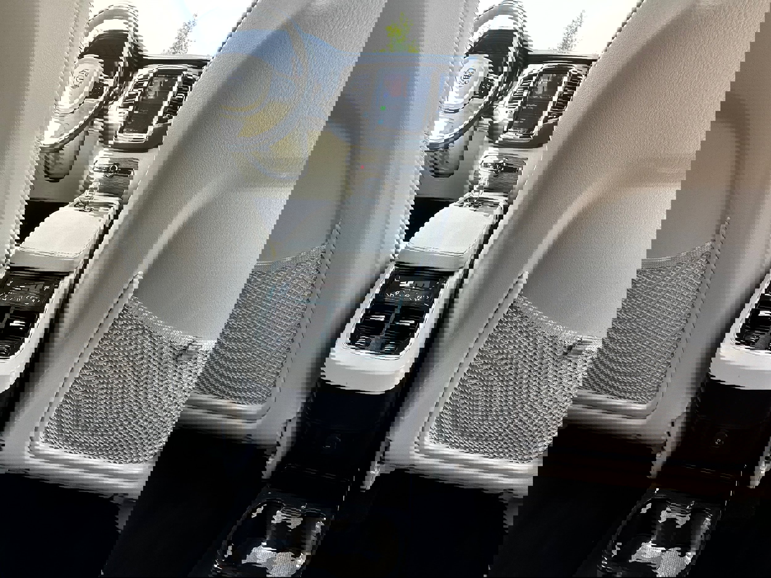 Certified 2023 Volvo XC90 B6 Ultimate image 14