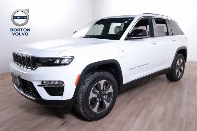Used 2022 Jeep Grand Cherokee Limited 4xe image 1