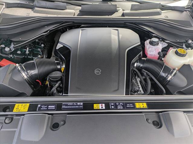 New 2026 Land Rover Range Rover SV AWD/4WD image 18