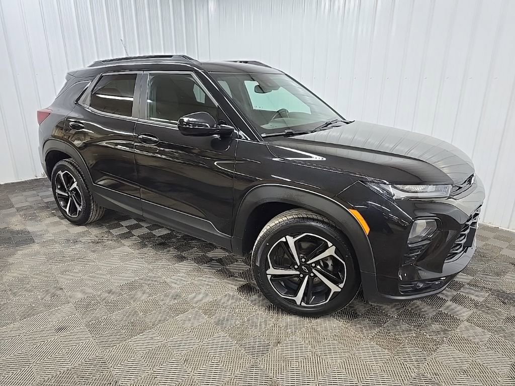 Used 2021 Chevrolet TrailBlazer RS w/ Convenience Package AWD/4WD image 3