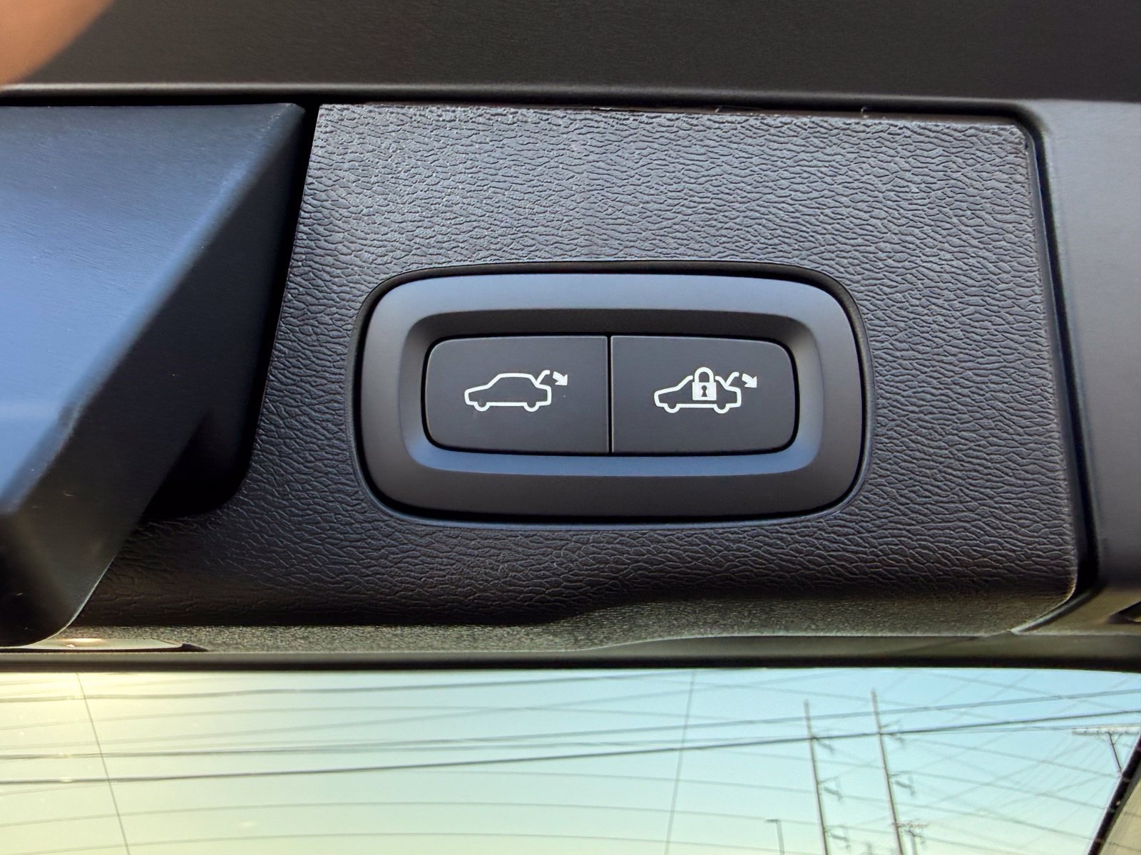 New 2027 Volvo XC60 B5 Ultra AWD/4WD image 48