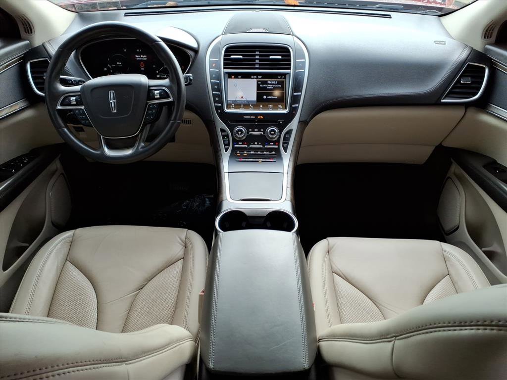 Used 2019 Lincoln Nautilus Select image 14