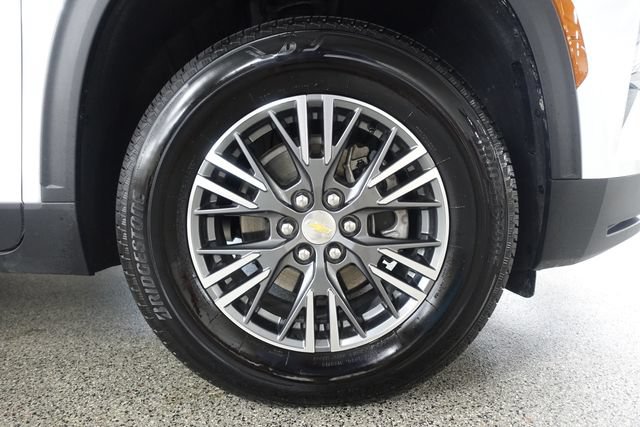 Used 2026 Chevrolet Traverse LT w/ Driver Confidence Package FWD image 29