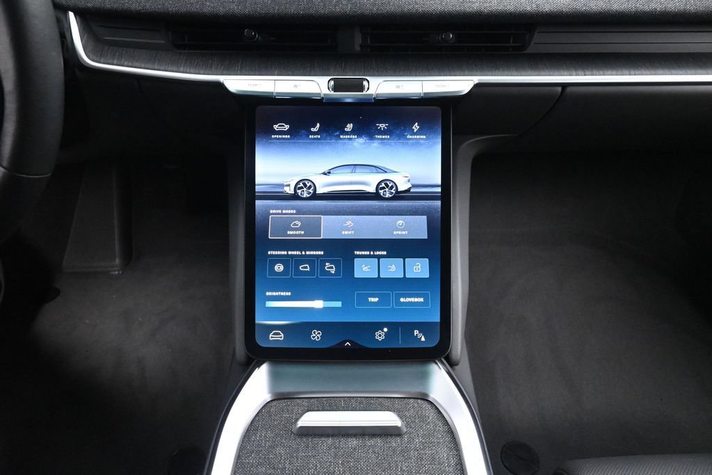 Used 2024 Lucid Air Touring AWD/4WD image 37