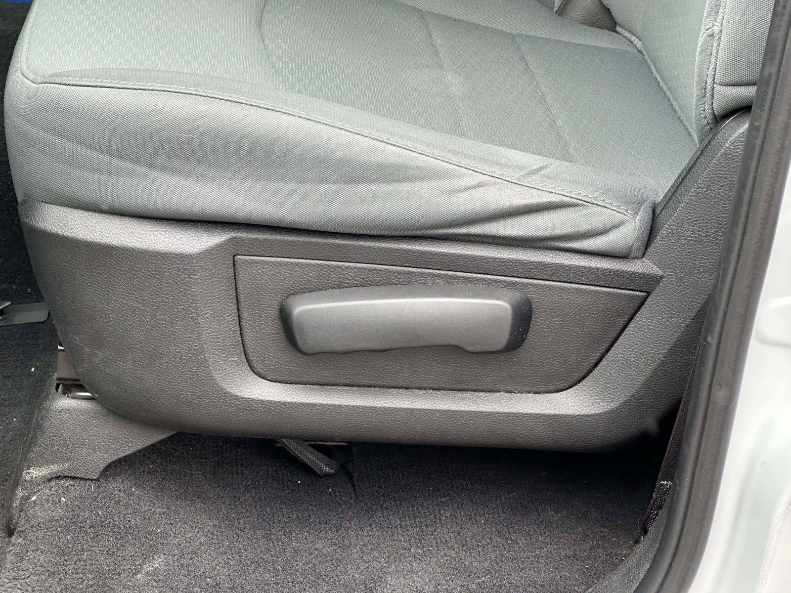 Used 2019 RAM 1500 Express AWD/4WD image 15