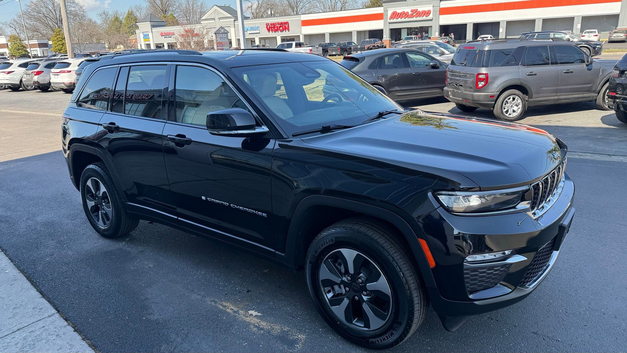 Used 2023 Jeep Grand Cherokee 4WD 4xe image 5