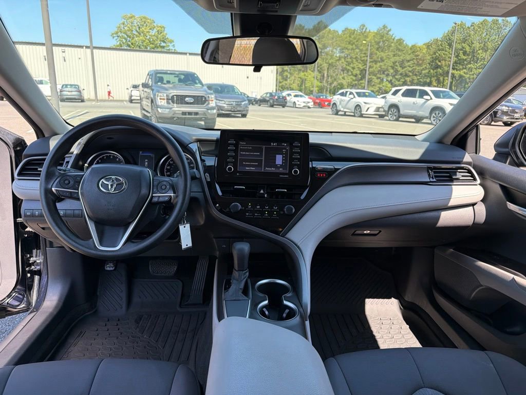Used 2021 Toyota Camry LE FWD image 8