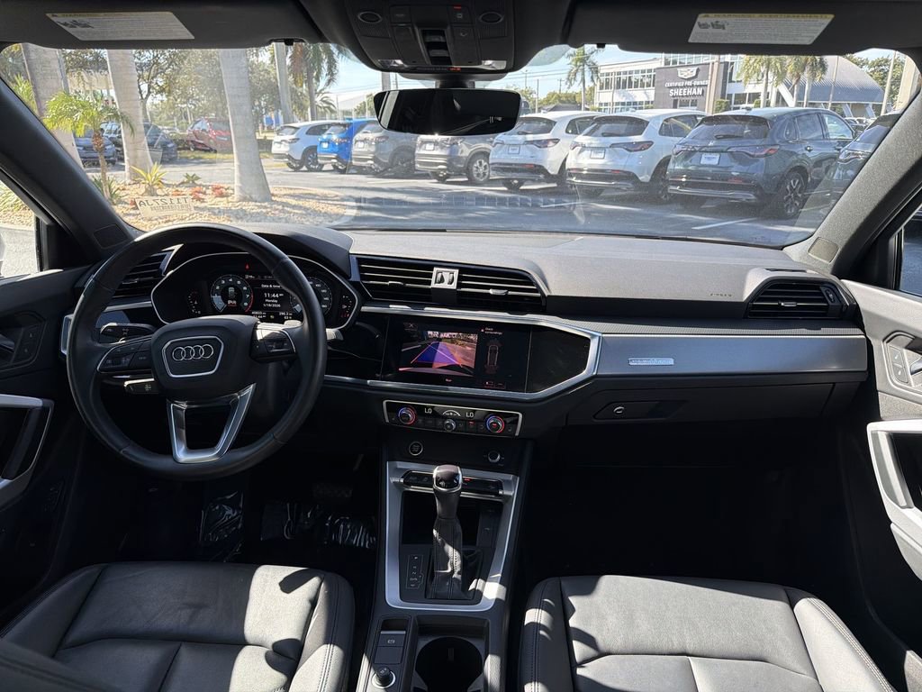 Used 2022 Audi Q3 2.0T Premium w/ Convenience Package image 16