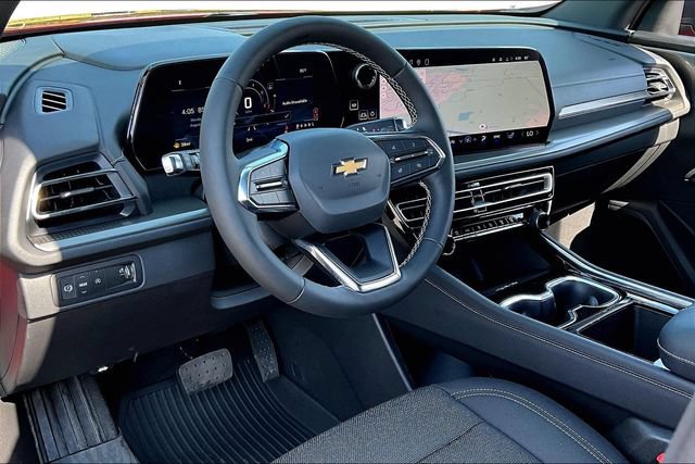 New 2027 Chevrolet Traverse LT w/ Driver Confidence Package FWD image 6