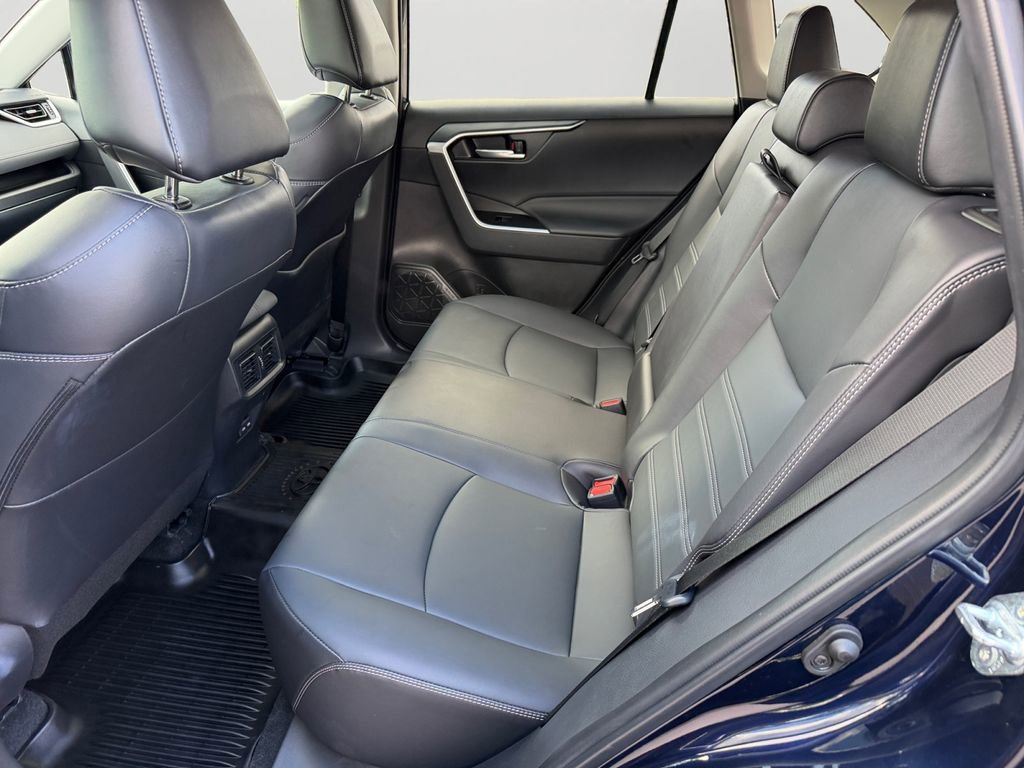 Used 2023 Toyota RAV4 XLE Premium AWD/4WD image 15