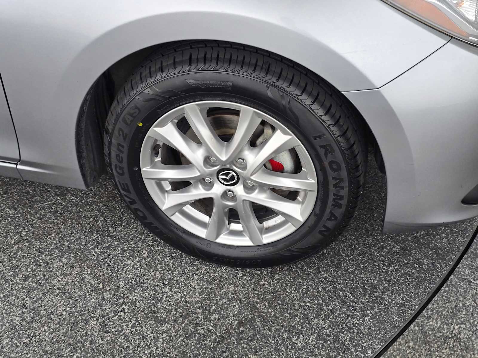 Used 2016 MAZDA MAZDA3 i Touring w/ Popular Equipment Package image 9
