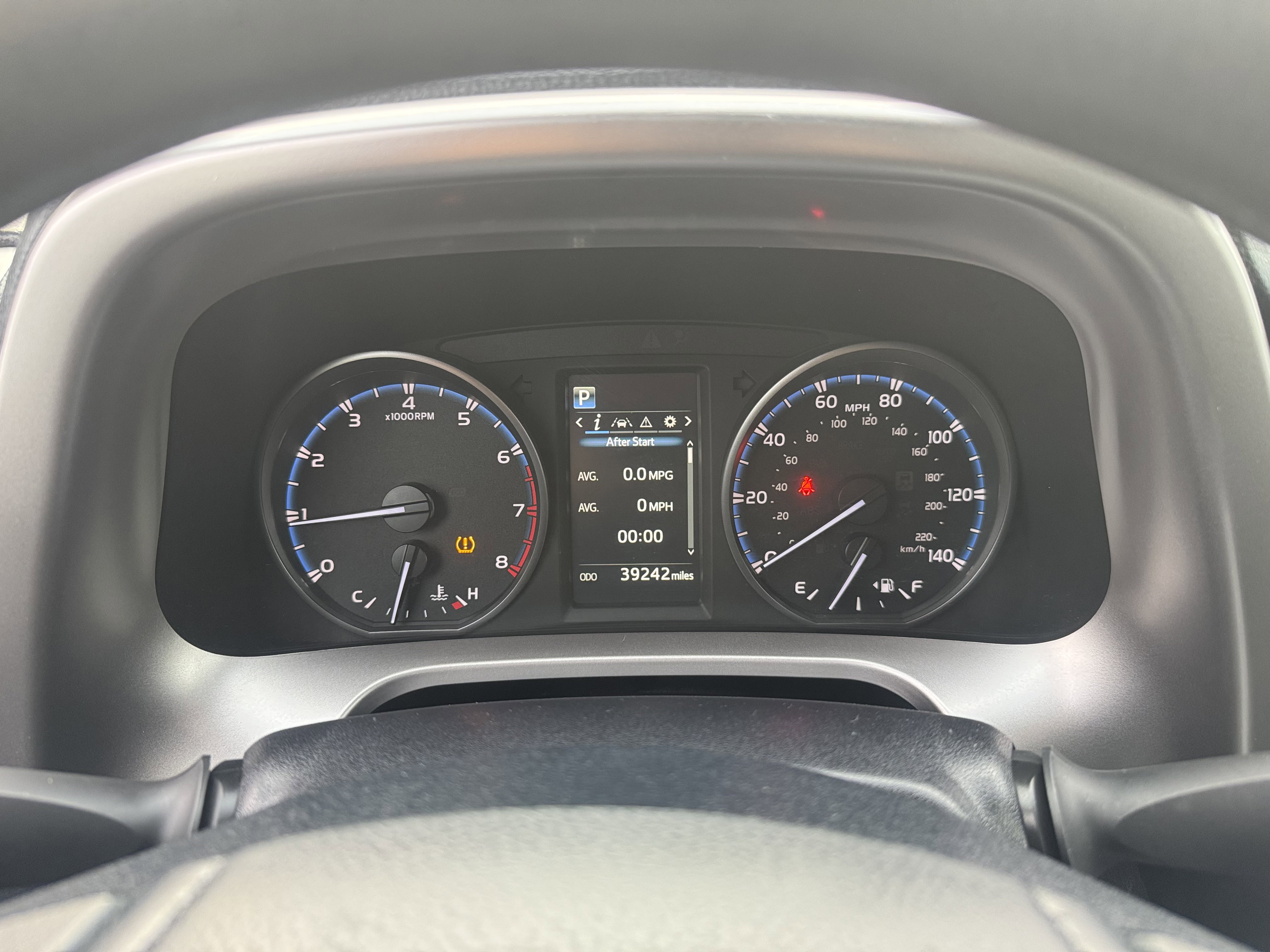 Used 2017 Toyota RAV4 LE w/ Carpet Mat Package image 25