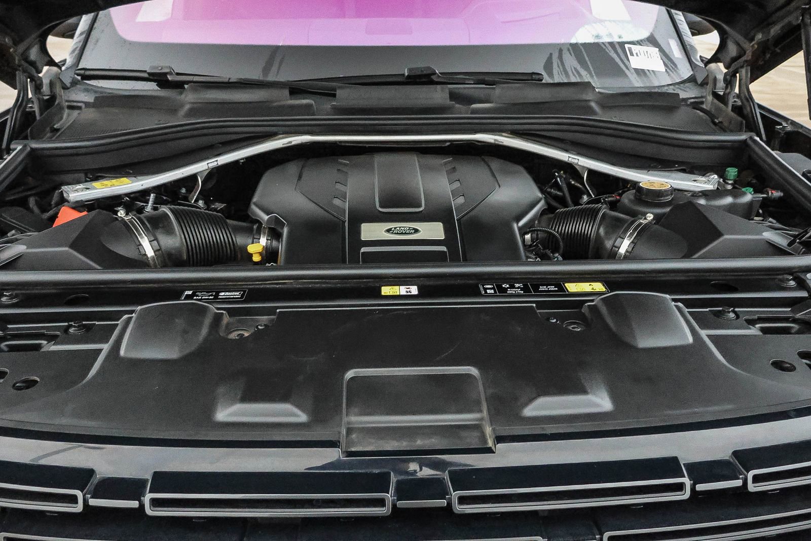 Used 2023 Land Rover Range Rover SE image 39