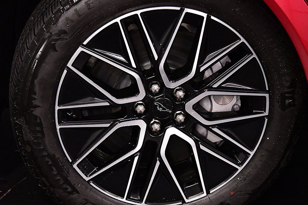 Used 2025 Ford Mustang Mach-E Premium image 9