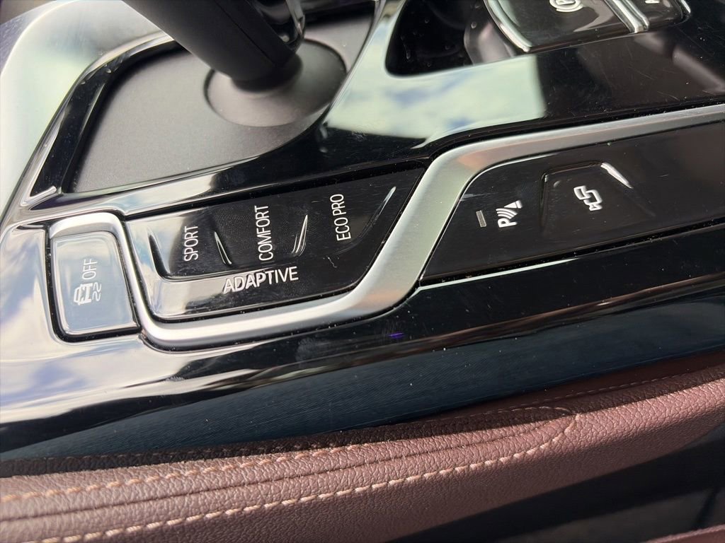 Used 2021 BMW M550i xDrive AWD/4WD image 23