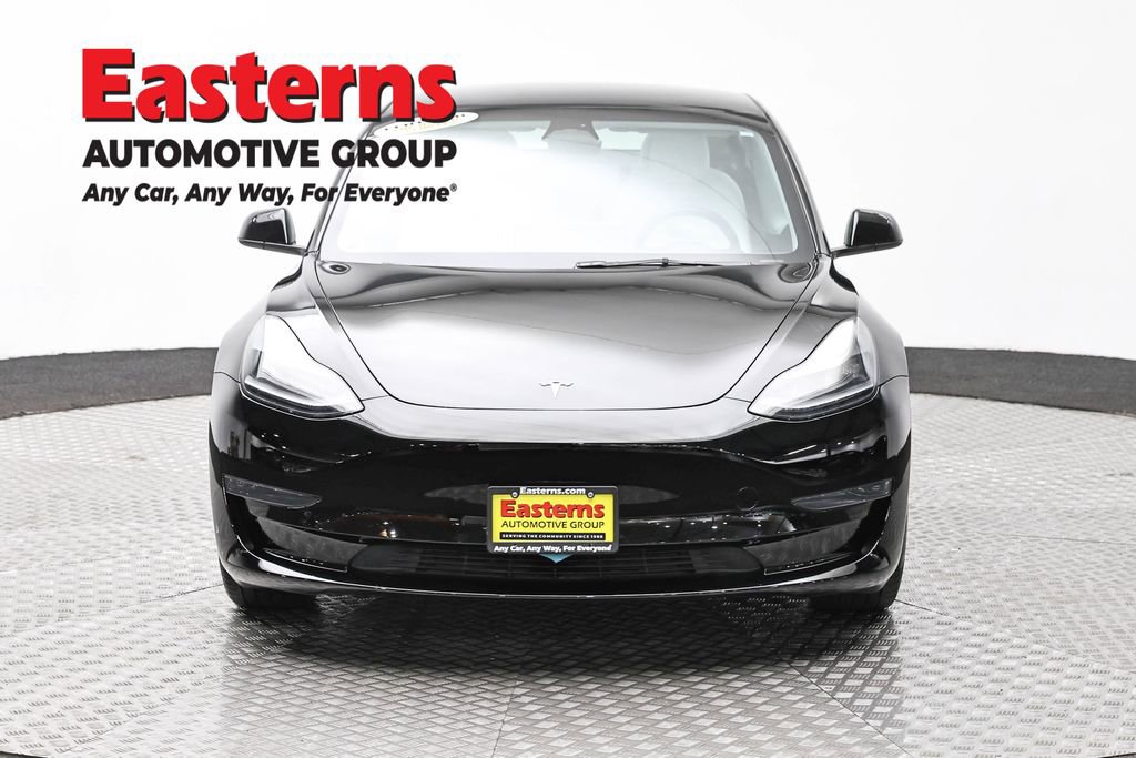 Used 2023 Tesla Model 3 Standard Range image 2