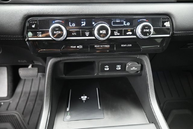 New 2026 Honda Pilot Touring image 6