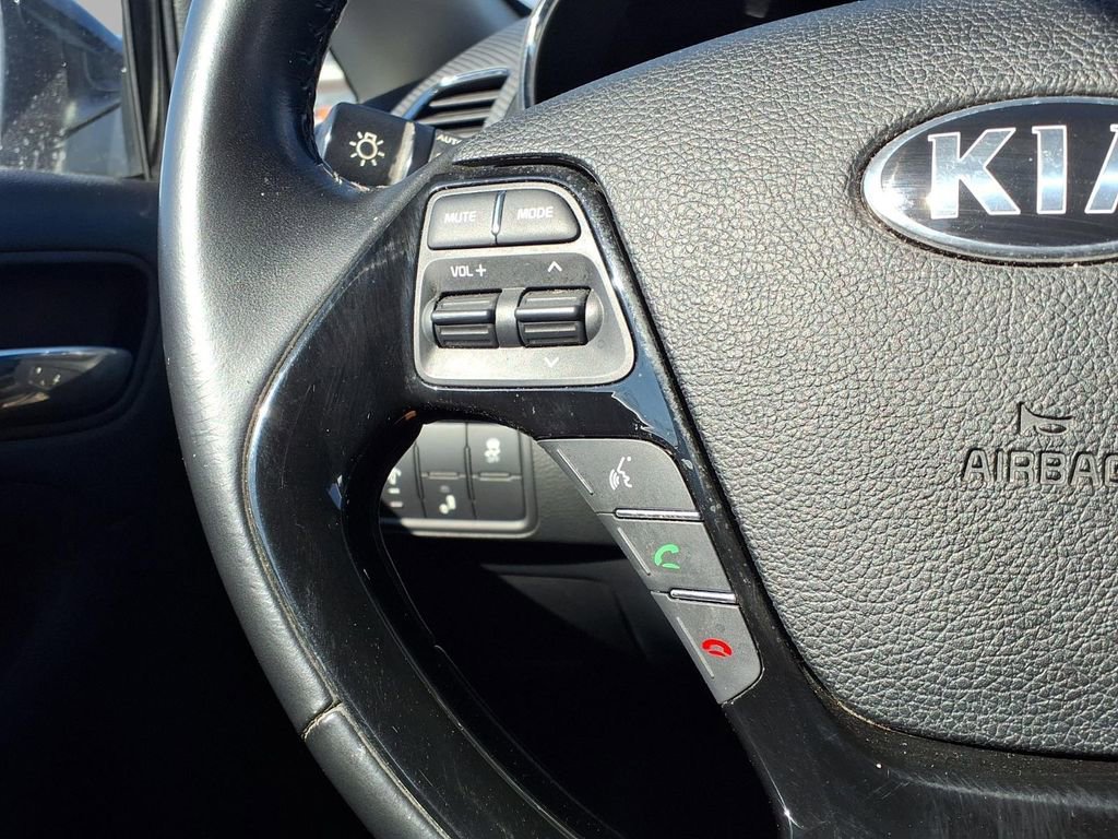 Used 2018 Kia Forte EX image 12