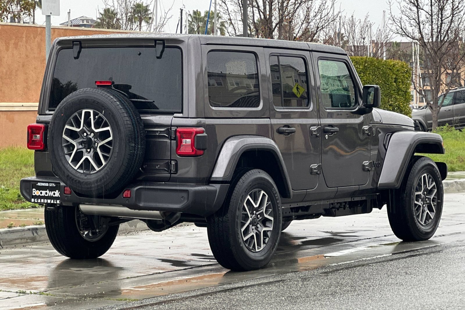 New 2026 Jeep Wrangler Unlimited Sahara w/ Safety Group AWD/4WD image 4