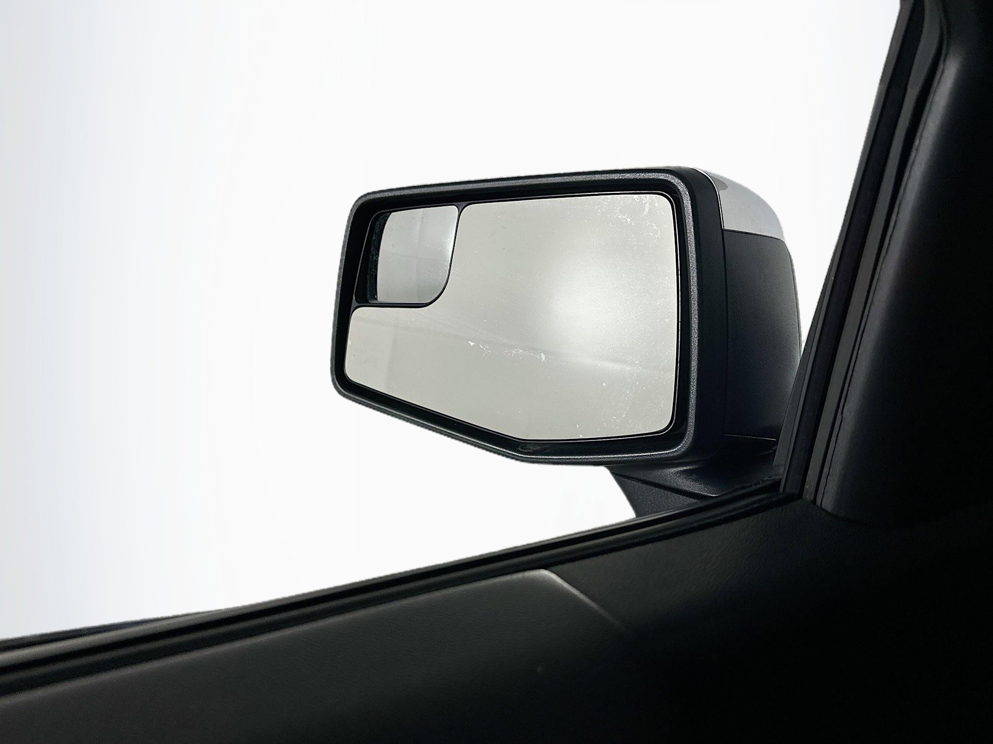 Used 2023 Chevrolet Silverado 1500 LT image 16