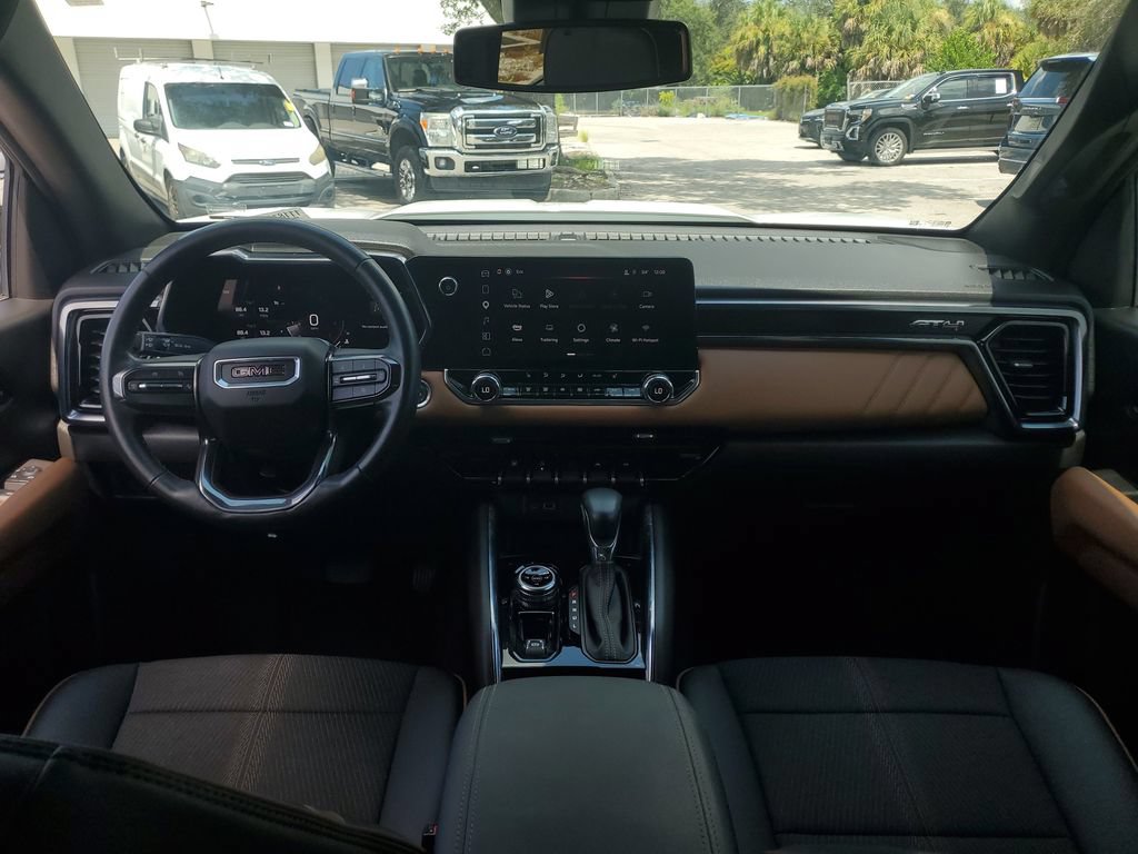 Certified 2025 GMC Canyon AT4 AWD/4WD image 17