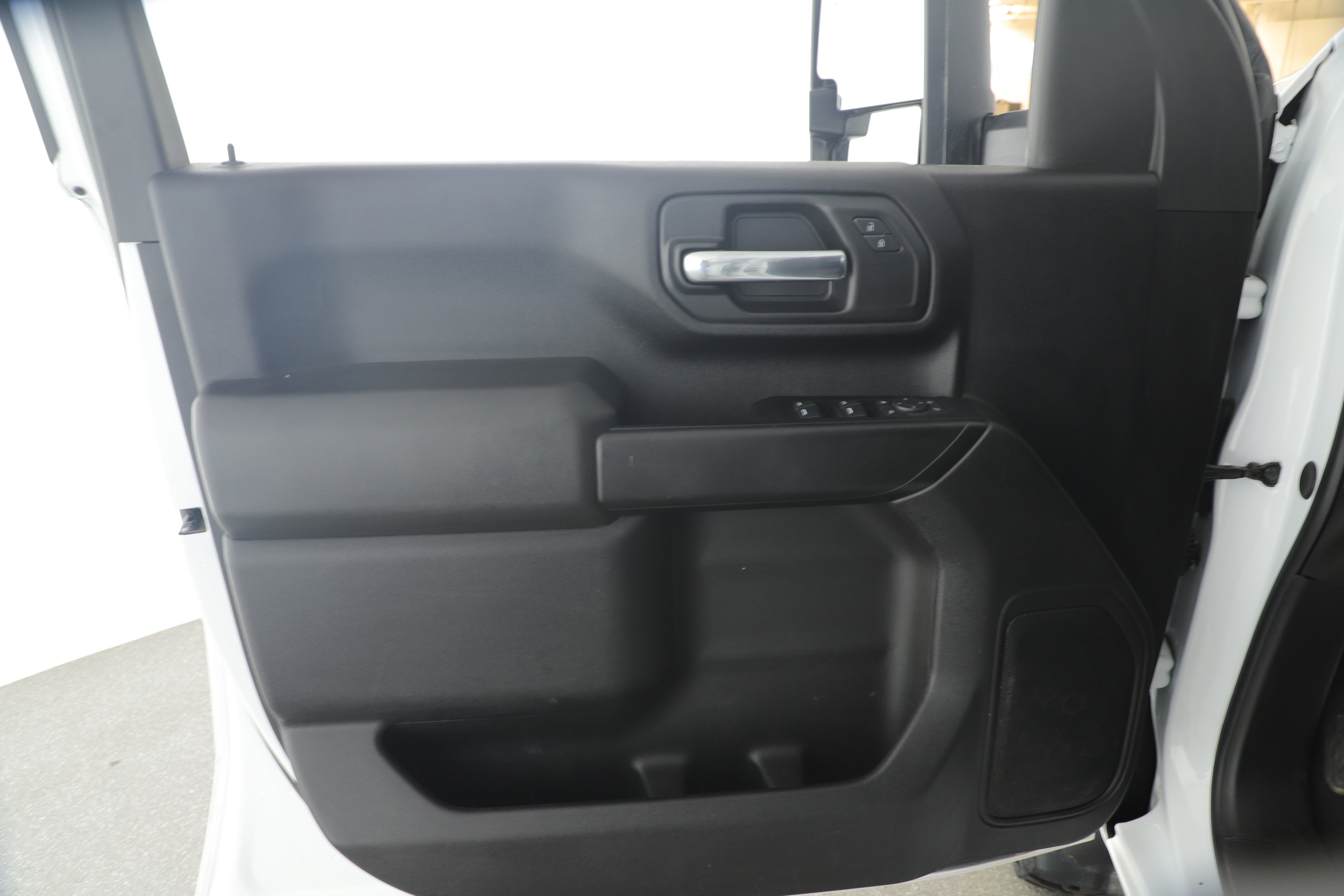 Used 2024 Chevrolet Silverado 2500 Custom w/ Custom Value Package image 19