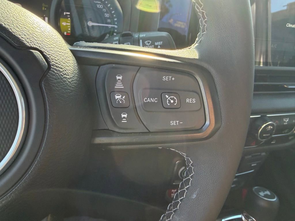 Used 2025 Jeep Wrangler Willys 4xe image 9