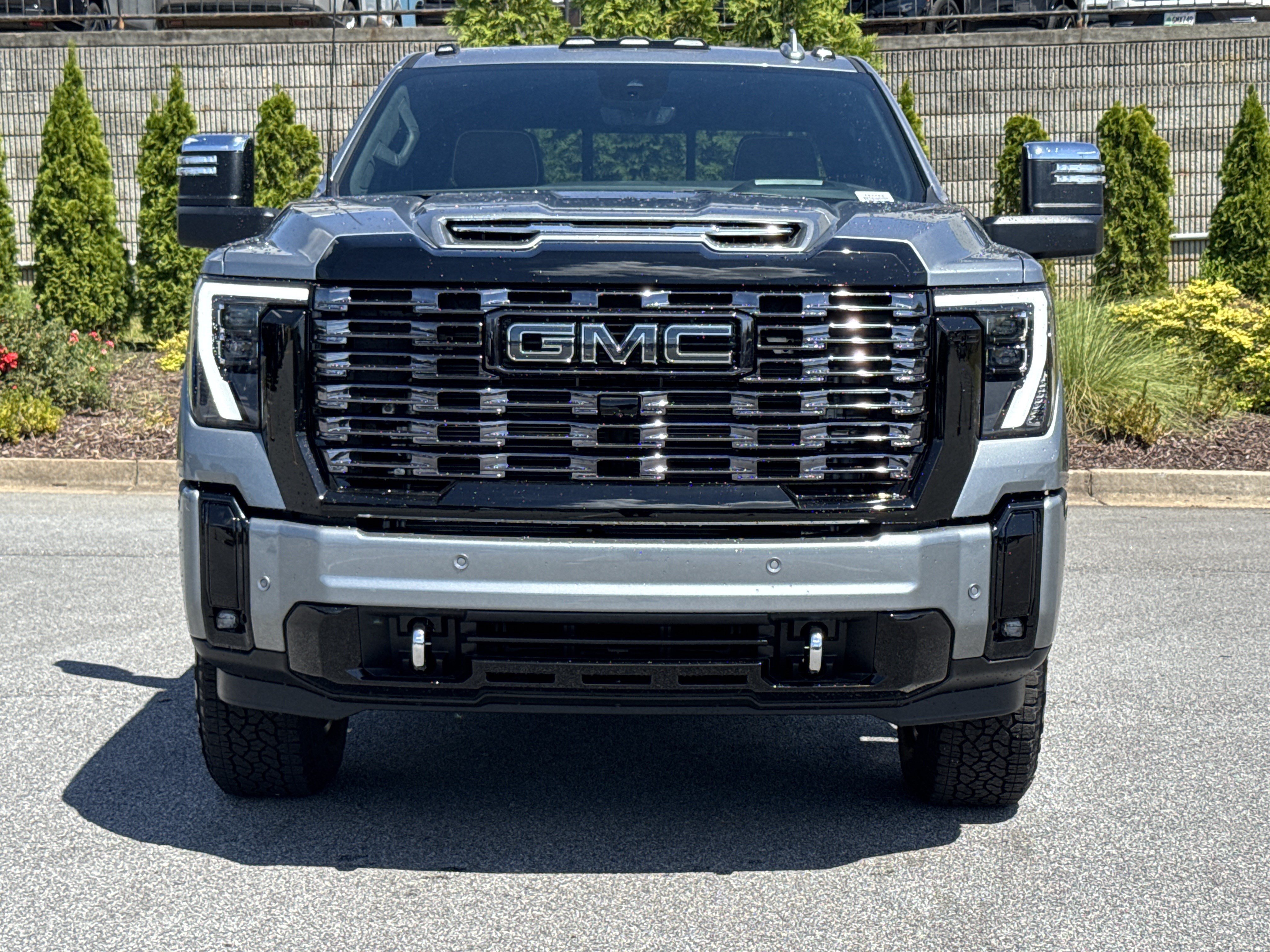 New 2026 GMC Sierra 2500 Denali Ultimate AWD/4WD image 3