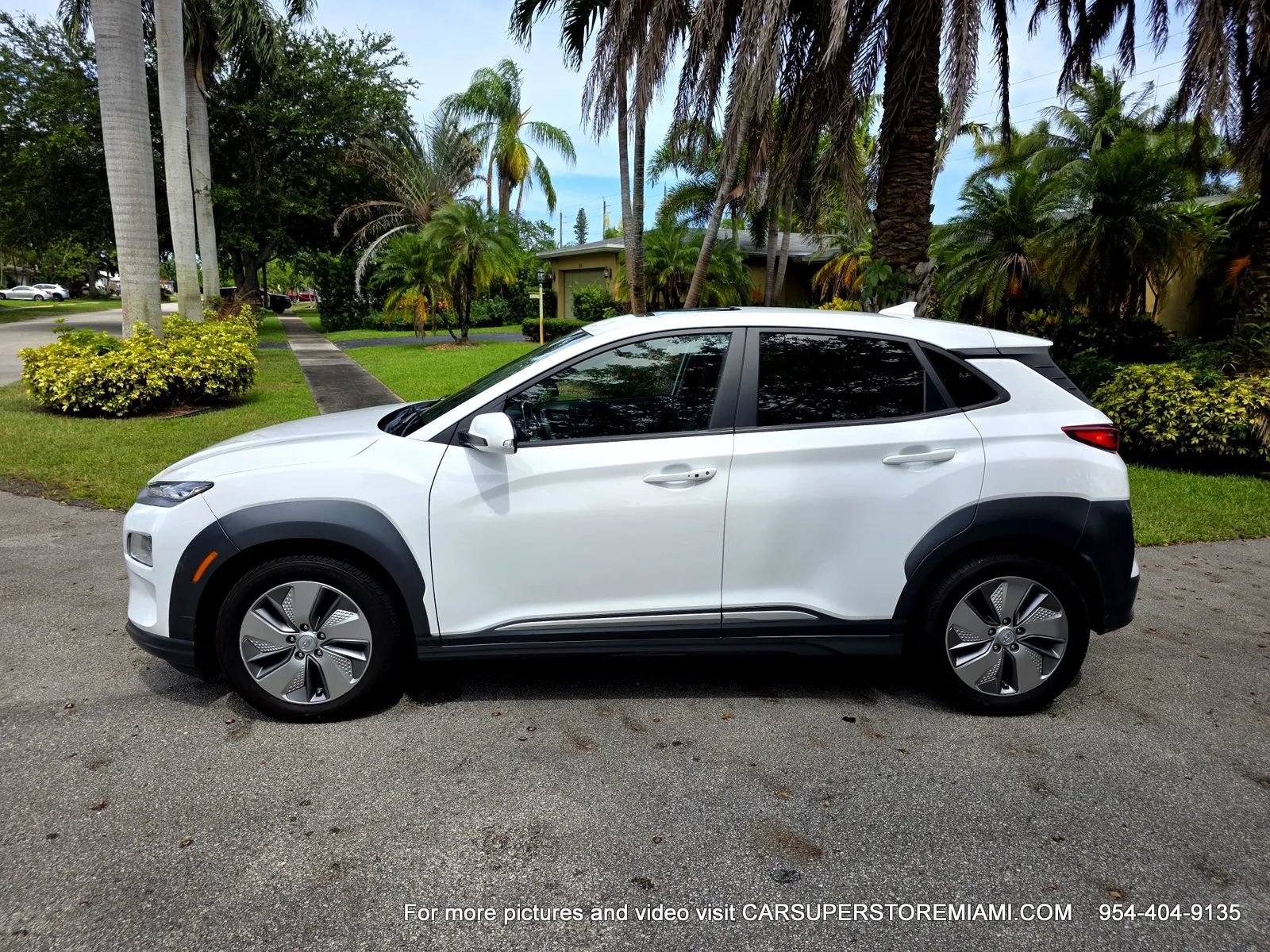 Used 2021 Hyundai Kona Ultimate FWD image 10