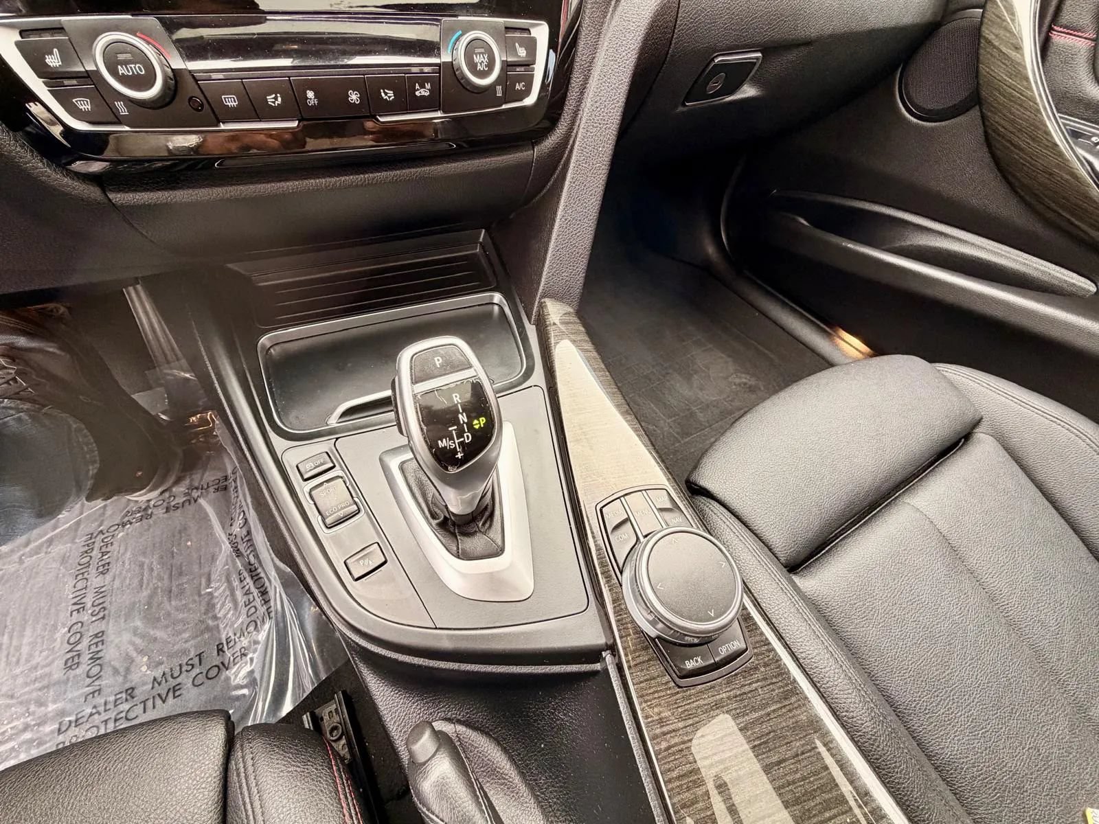 Used 2017 BMW 330i xDrive Sedan AWD/4WD image 11