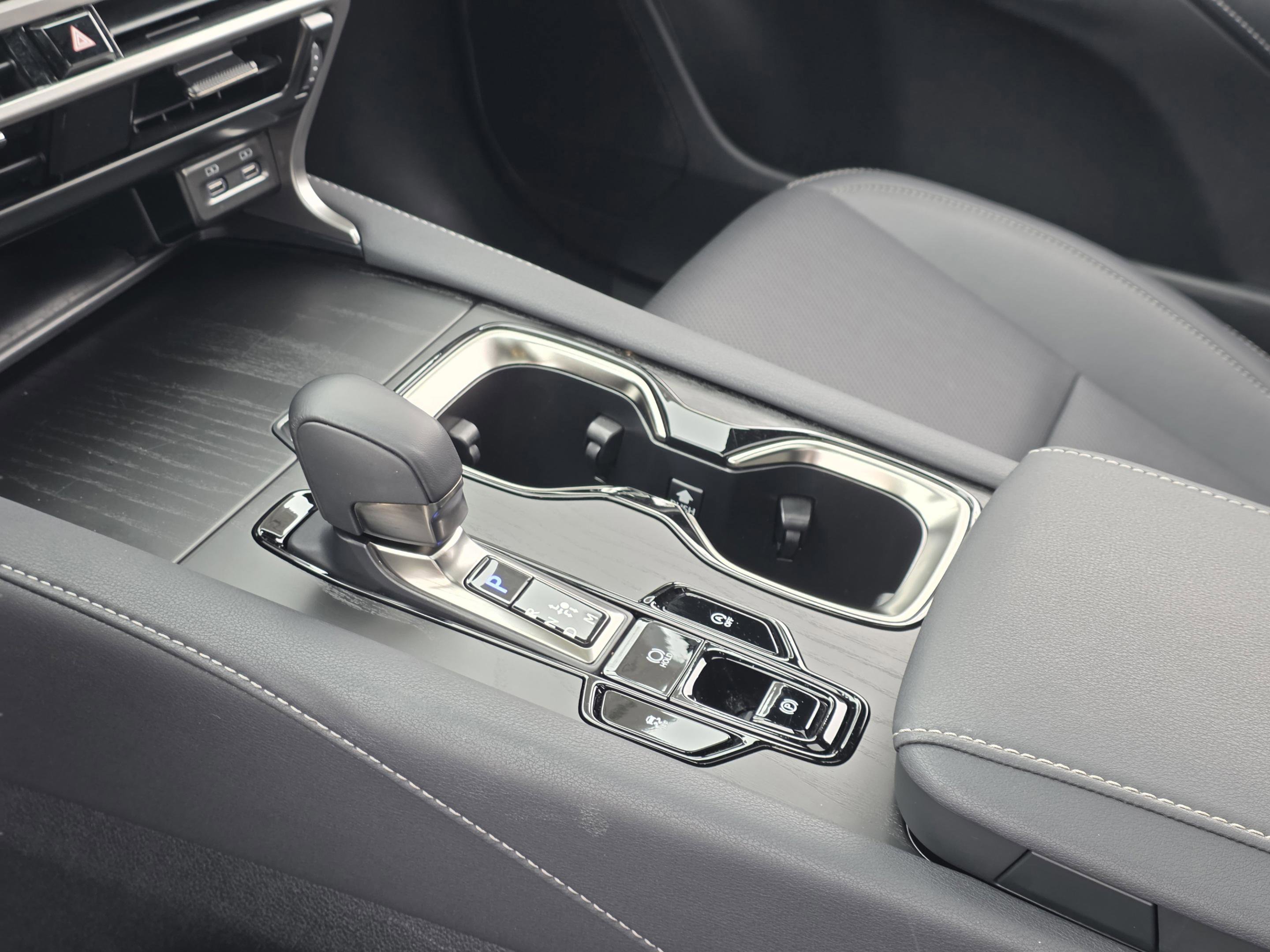 Certified 2025 Lexus RX 350 Premium w/ Accessory Package (Z1) image 20