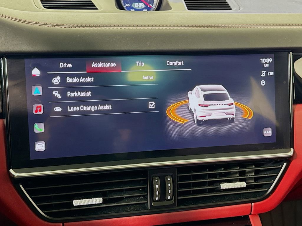 Used 2022 Porsche Cayenne GTS image 44