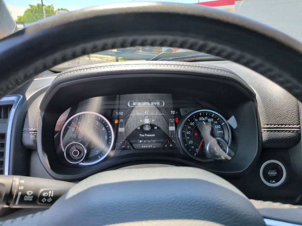 Used 2023 RAM 1500 Laramie AWD/4WD image 25