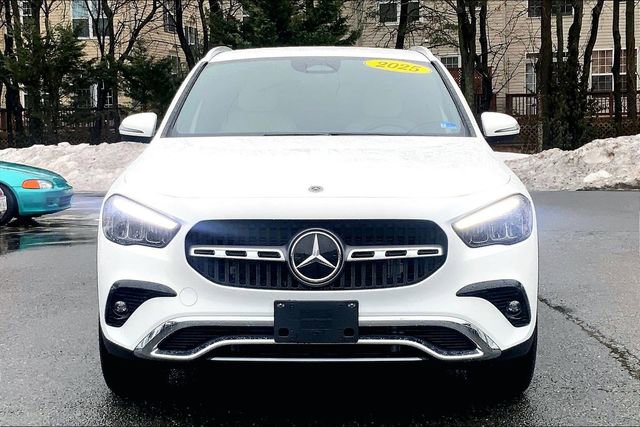 Used 2025 Mercedes-Benz GLA 250 4MATIC image 2