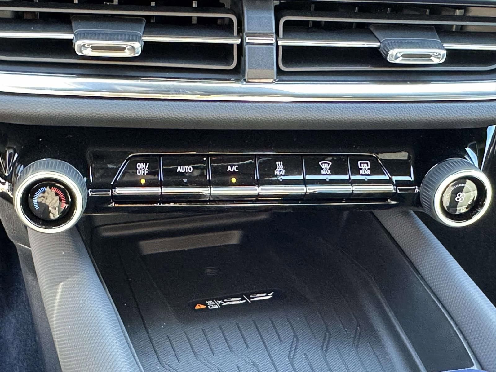 New 2026 Chevrolet Equinox EV LT AWD/4WD image 12