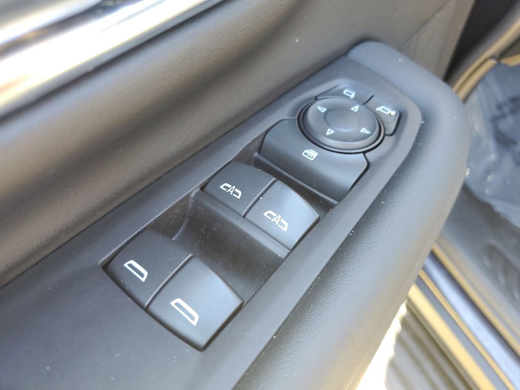 Used 2023 Chevrolet Suburban LS image 20