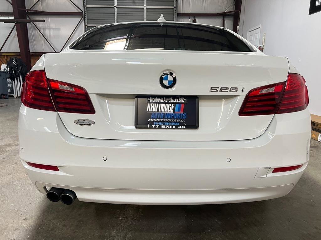 Used 2015 BMW 528i Sedan image 11
