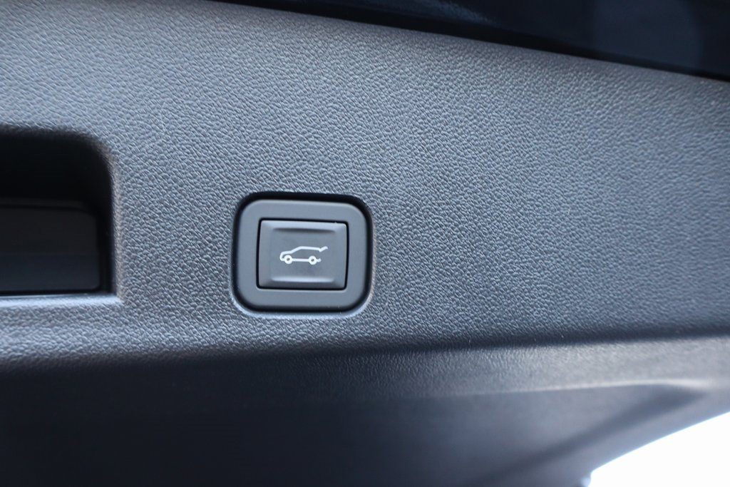 New 2026 Chevrolet Traverse LT w/ Sun and Wheel Package image 25