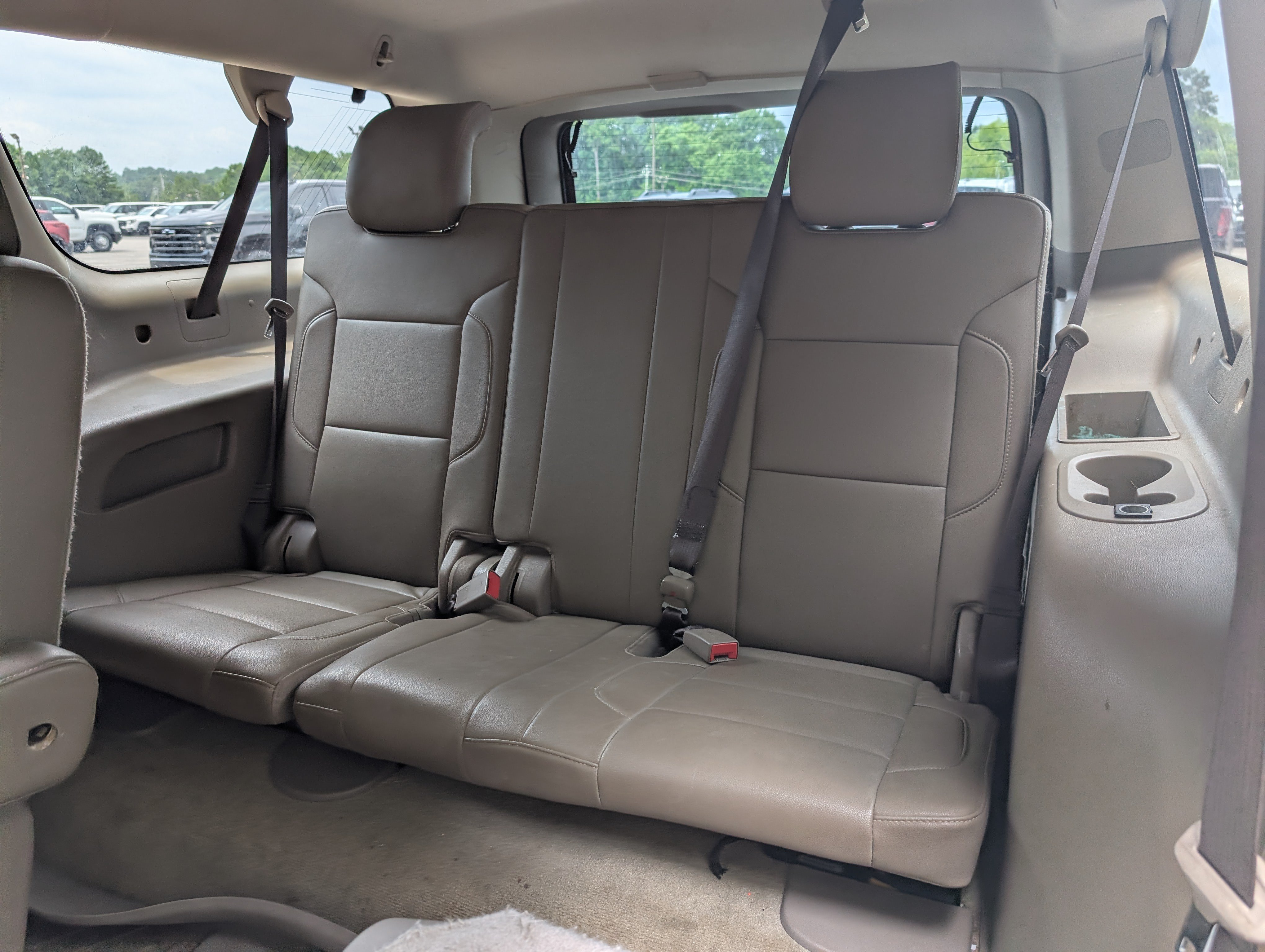 Used 2018 Chevrolet Suburban LT w/ LT Signature Package RWD image 19
