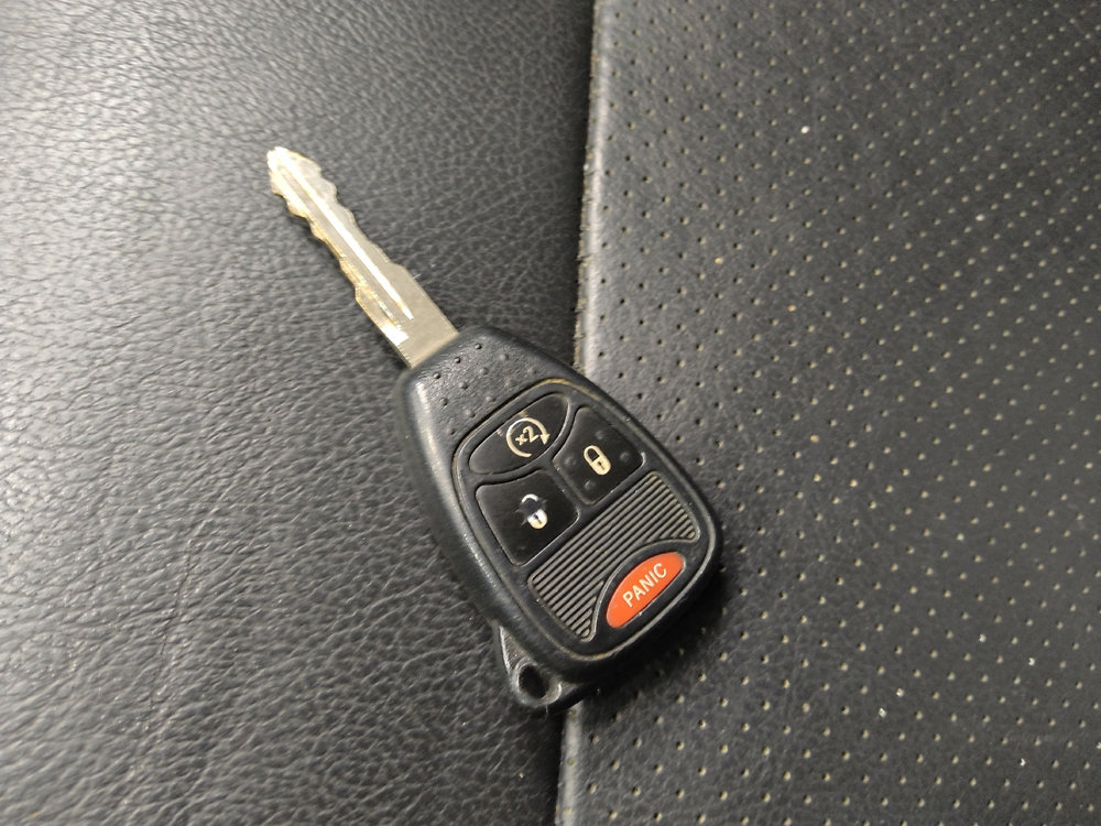 Used 2017 Jeep Compass High Altitude image 32