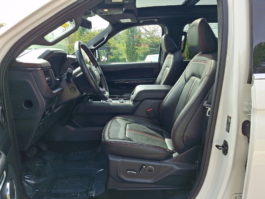 Used 2023 Ford Expedition Limited AWD/4WD image 15