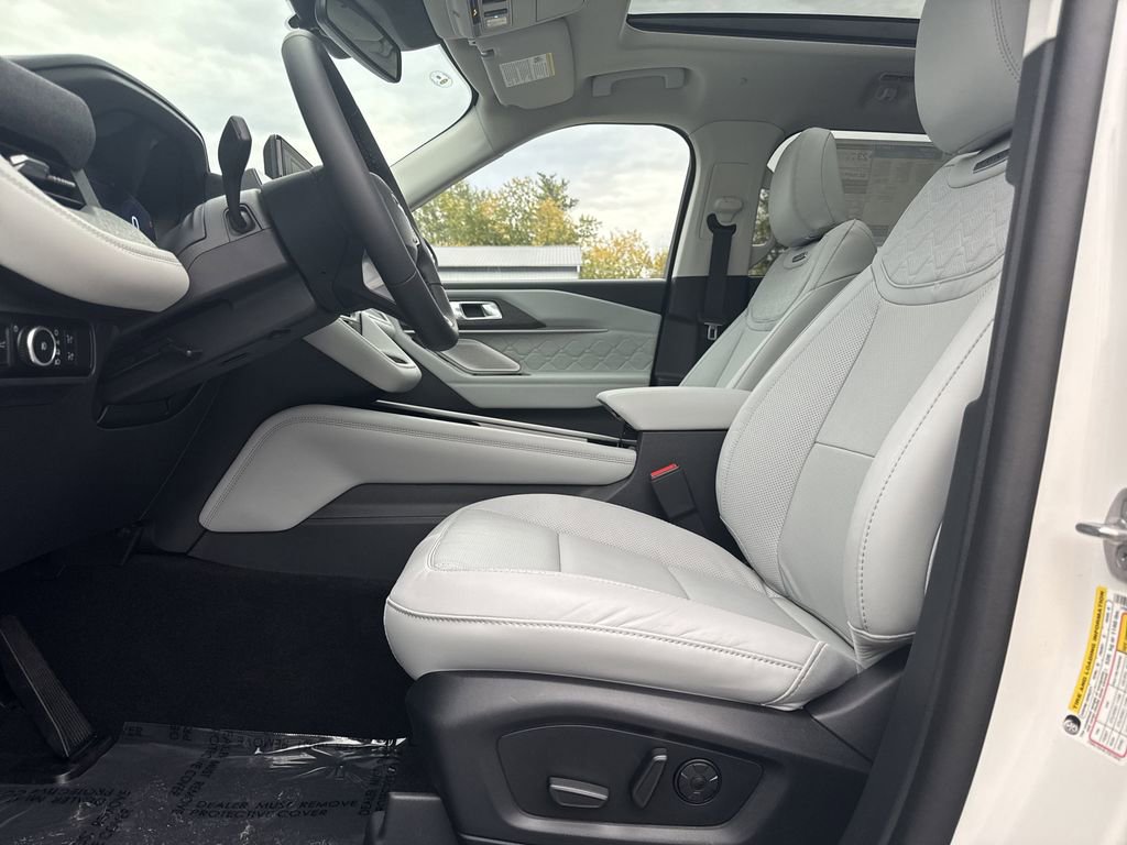 New 2026 Ford Explorer Platinum image 21