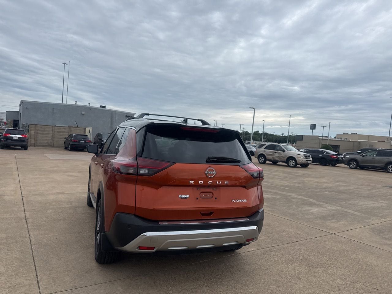 Certified 2023 Nissan Rogue Platinum w/ Platinum Premium Package FWD image 17