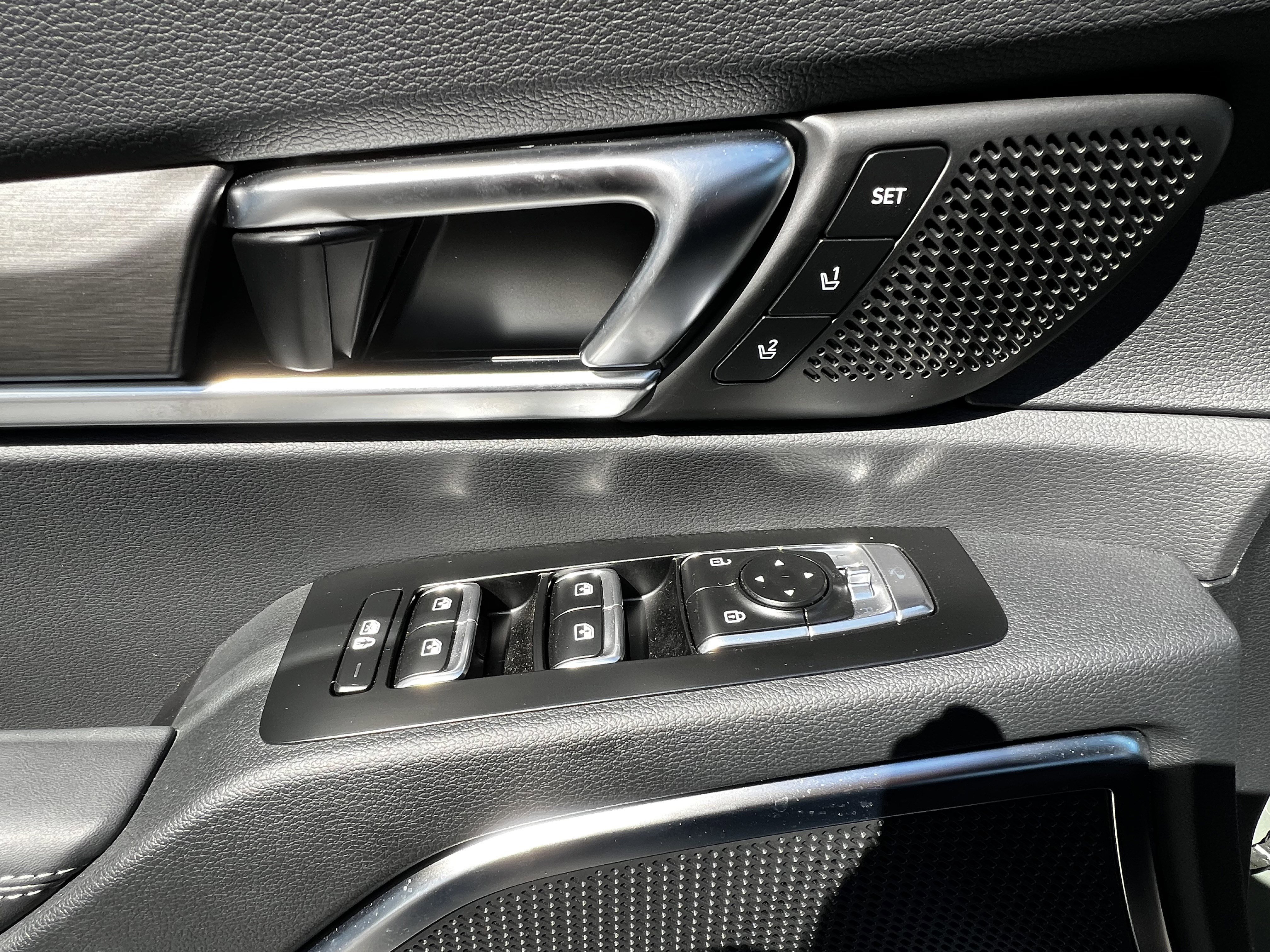 Used 2025 Kia Telluride SX Prestige X-Line image 14