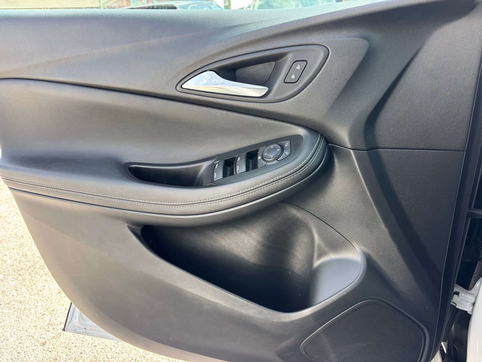 Used 2024 Buick Encore GX Sport Touring w/ Comfort Package FWD image 15