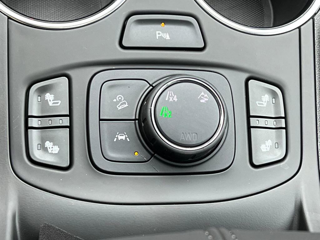 Certified 2024 GMC Terrain SLT w/ Infotainment Package II image 28