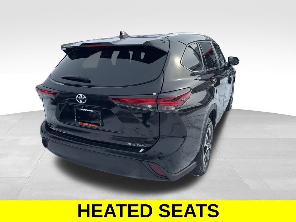 Used 2024 Toyota Highlander XLE image 5