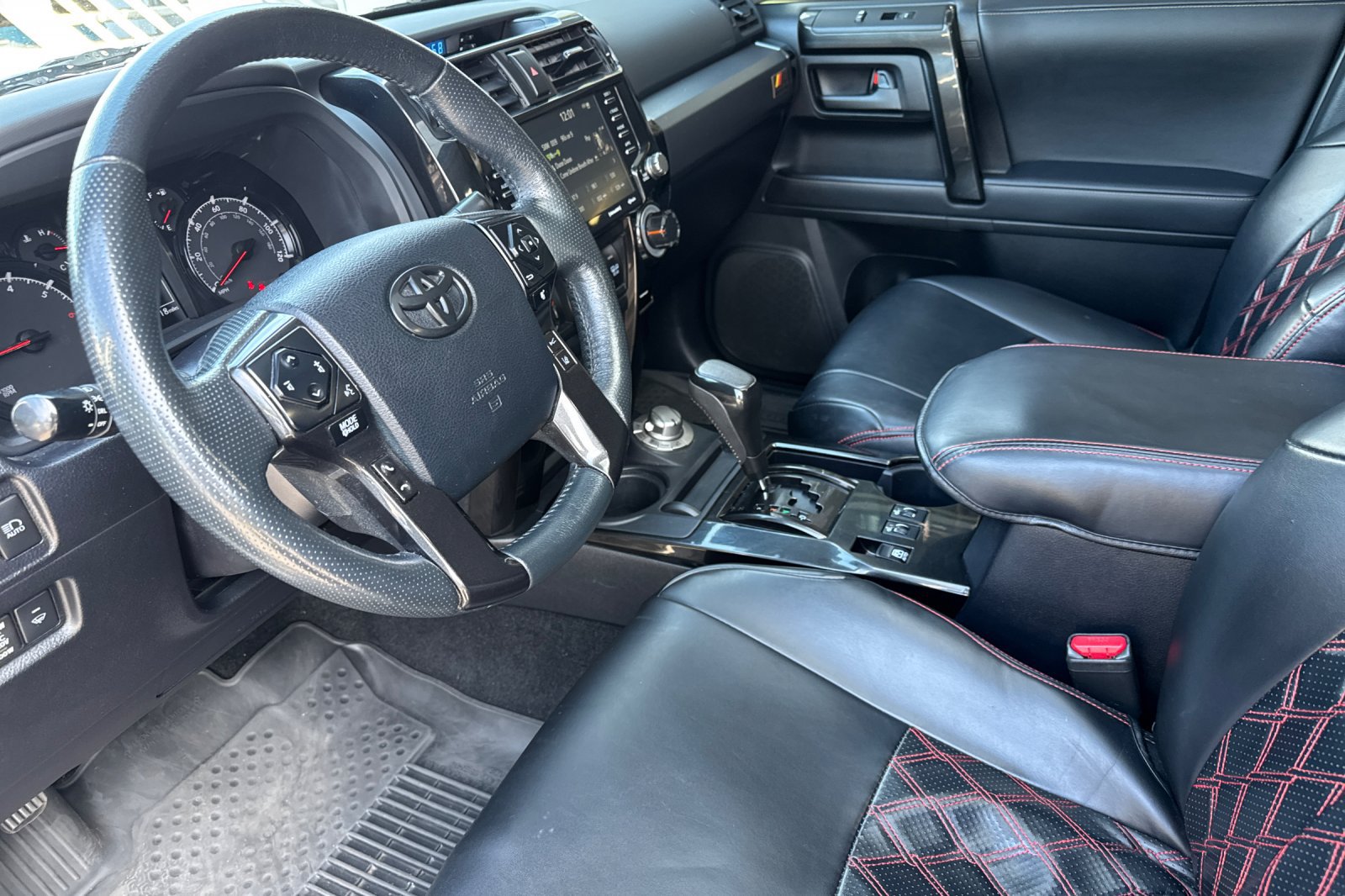 Used 2023 Toyota 4Runner 40th Anniversary SE AWD/4WD image 10