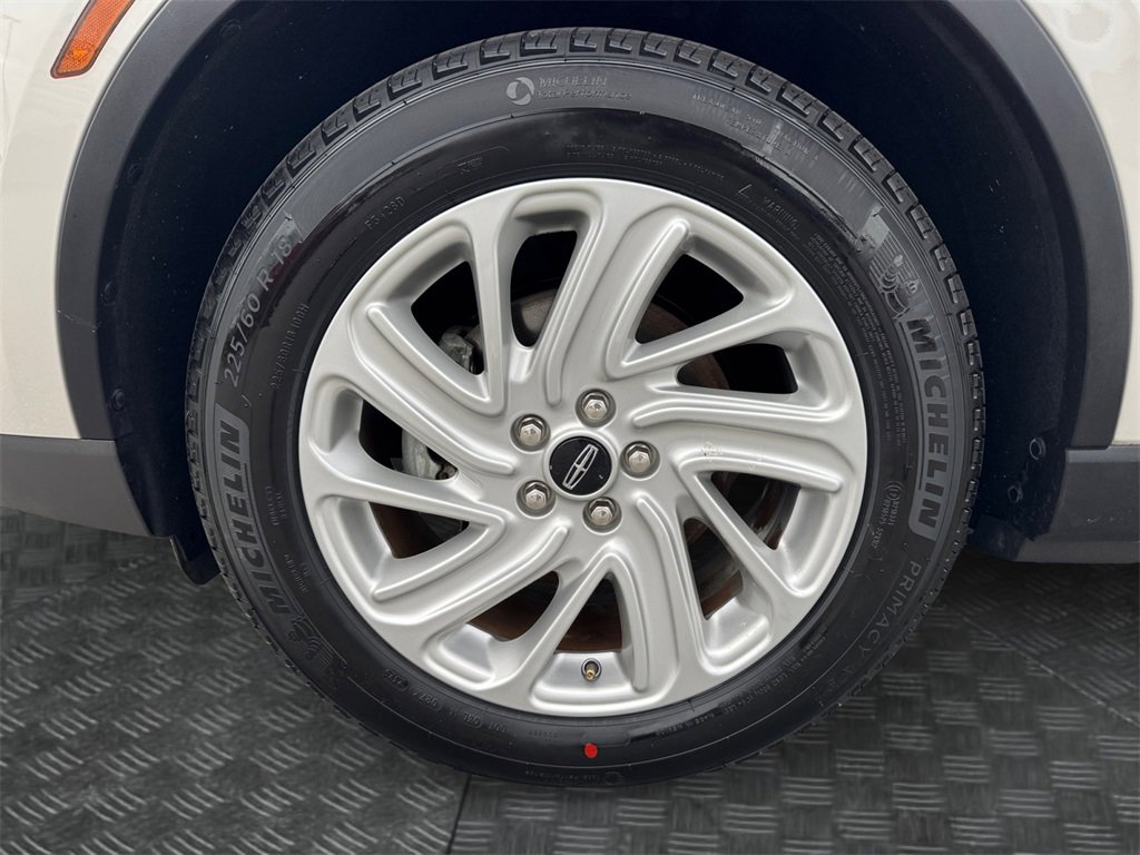 Used 2021 Lincoln Corsair Standard image 14